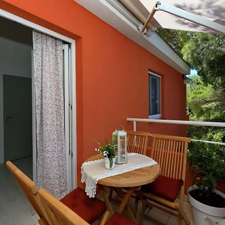 Candela, No 4 Appartement *