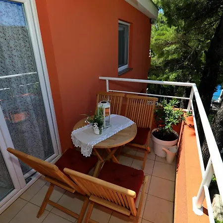 Apartment Candela, No 4 *