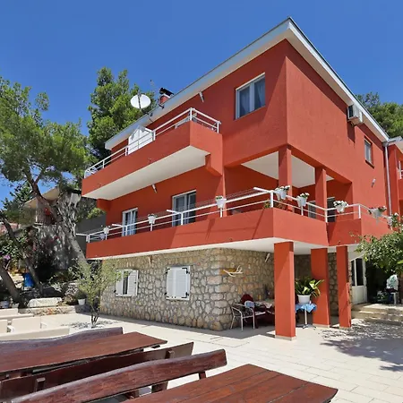 Apartment Candela, No 4 *