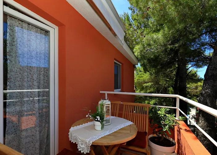 Candela, No 4 * Starigrad Paklenica