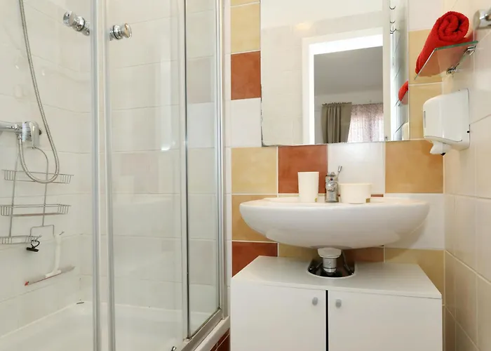 Candela, No 4 Apartment Starigrad Paklenica
