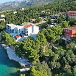 Candela, No 4 * Starigrad Paklenica