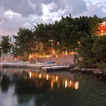 Candela, No 4 * Starigrad Paklenica
