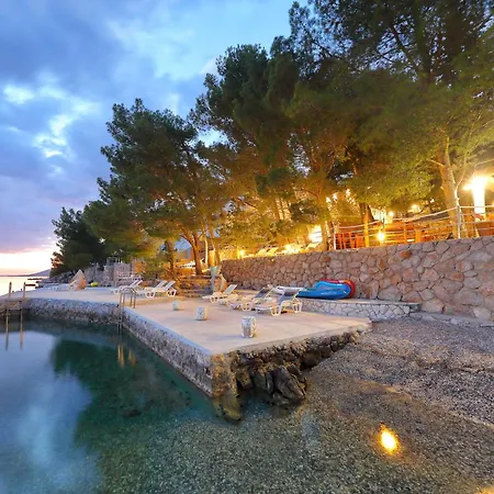 Candela, No 4 * Starigrad Paklenica