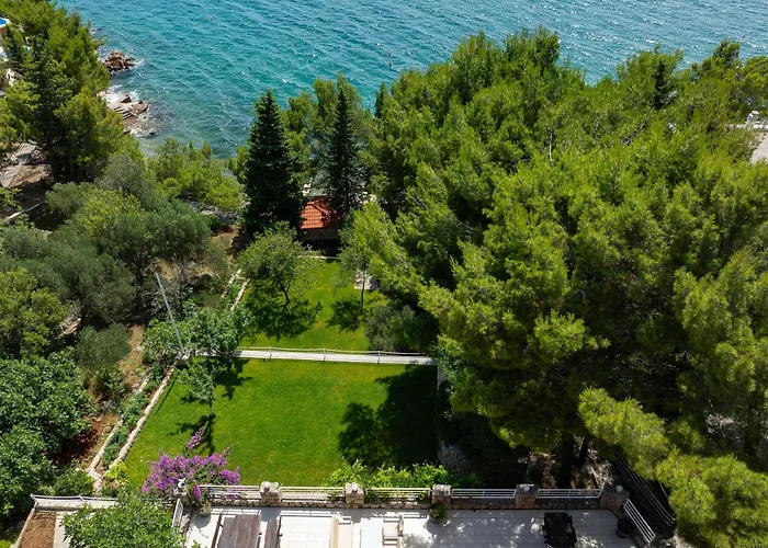 Candela, No 4 Starigrad Paklenica