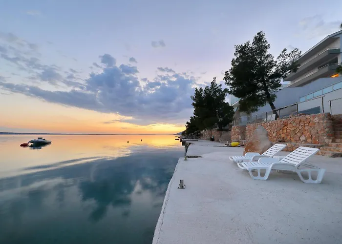 아파트 Candela, No 4 스타리그라드 파클레니차